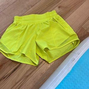 NEON LULULEMON HOTTY HOTS Size 2!!!